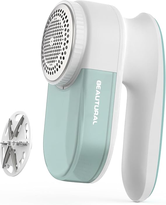 BEAUTURAL Fabric Shaver and Lint Remover, Sweater Defuzzer with 2-Speeds, 2 Replaceable Stainless Steel Blades, Battery Operated, Remove Clothes Fuzz, Lint Balls, Pills, Bobbles Gray